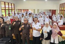 Menggema Semangat Anti Korupsi Kejari Pasaman Gerakkan “Jaksa Masuk Sekolah di SMKN 1 Lubuk Sikaping