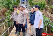 Pencarian Warga Hanyut di Batang Saman Terkendala Arus Deras Polres Pasbar dan Forkopimca Turun Ke Lokasi.