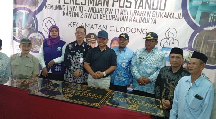 Peresmian Posyandu RW10.&.RW11 cilodong Depok dihadiri Walikota dan instansi pemerintah lain nya.