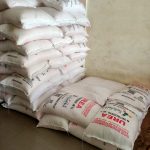 KIOS LOKAL JUAL PUPUK ECERAN JAUH DIATAS HARGA PASAR DIKELUHKAN PETANI.