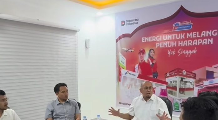 Andrea Rosiade Tinjau Sales Area Riteal Pertamina Sumbar,Selidiki Akar Masalah kelangkaan Solar.