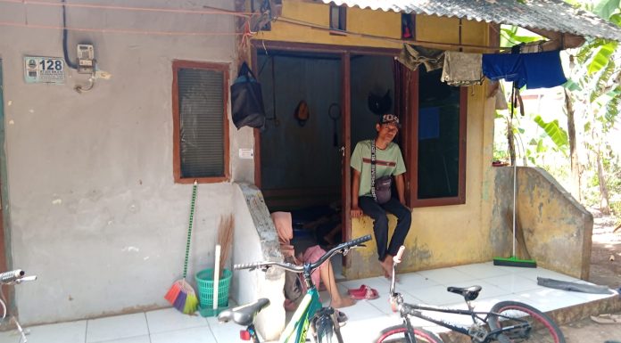 Telah terjadi pencurian dikontrakan di RT05/010 di wilayah sukatani cimanggis depok pelaku kini dalam target pihak berwajib.