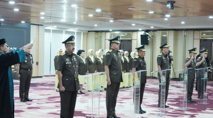 Jaksa Agung Lantik pejabat utama,kejaksaan Agung tekankan Solidaritas dan Marwah institusi.
