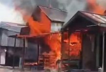 Jago Merah Beraksi Lagi!…Tiga Rumah Hangus Terbakar dikampung Pasir Padang gelugur.
