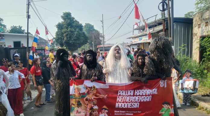 Acara Giat Karnaval diKampung Pulo Geulis RW04 yang dihadiri langsung Jajang sukatma dan Rekan _Rekan.
