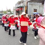 Kreativitas Tanpa batas emak emak Padang gelugur kab.pasaman sulap alat dapur galon air jadi alat musik drum band.