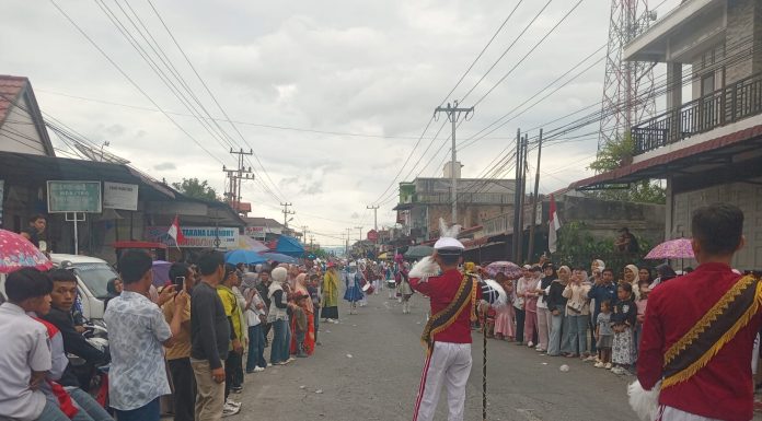 Pawai HUT RI Ke 81 dikecamatan Padang gelugur berlangsung Meriah Aksi SMA 1PADANG GELUGUR JADI SOROTAN.