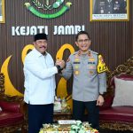 Kapolda Jambi Hadir Langsung ke Kejati,Sampaikan Ucapan Selamat Hari Lahir Kejaksaan RI.