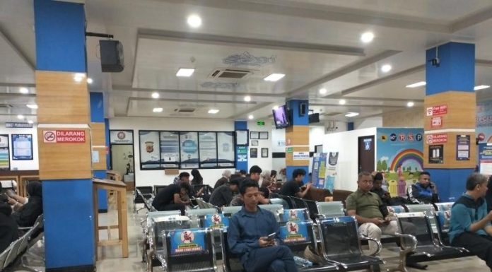 Wajah Baru SATPAS Cibinong: Sulap Ruang Pelayanan SIM jadi lebih nyaman Transparan, dan Edukatif.